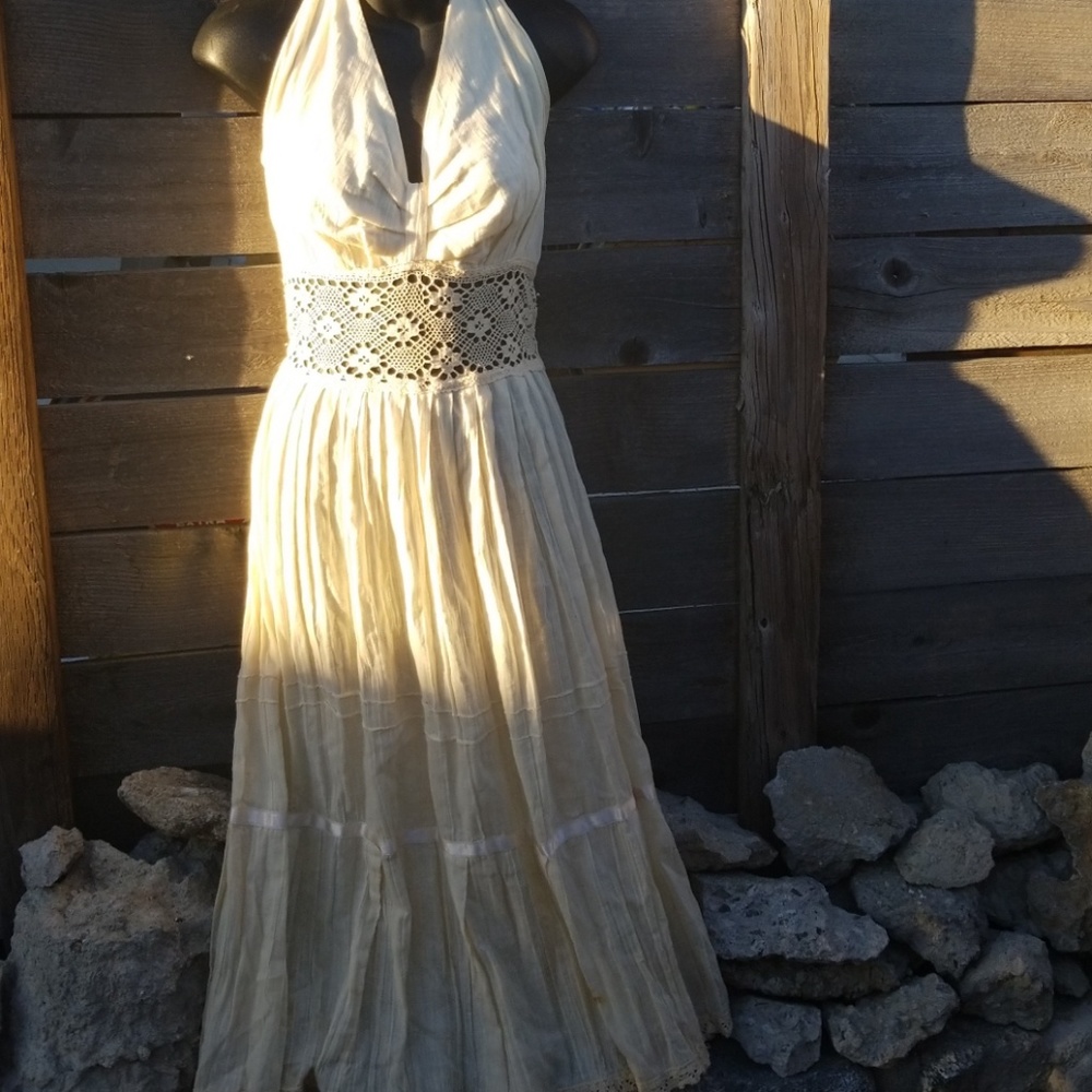 BOHEMIAN HALTER DRESS